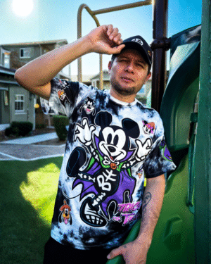 Camiseta de Mickey Mouse Halloween en algodón piel de durazno suave para hombre y mujer