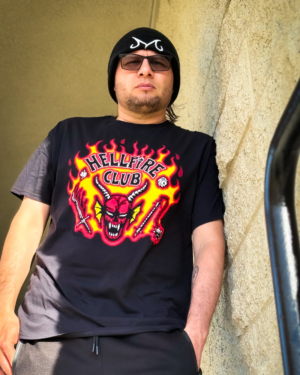 Camiseta Stranger Things Hellfire Club para fans de la serie